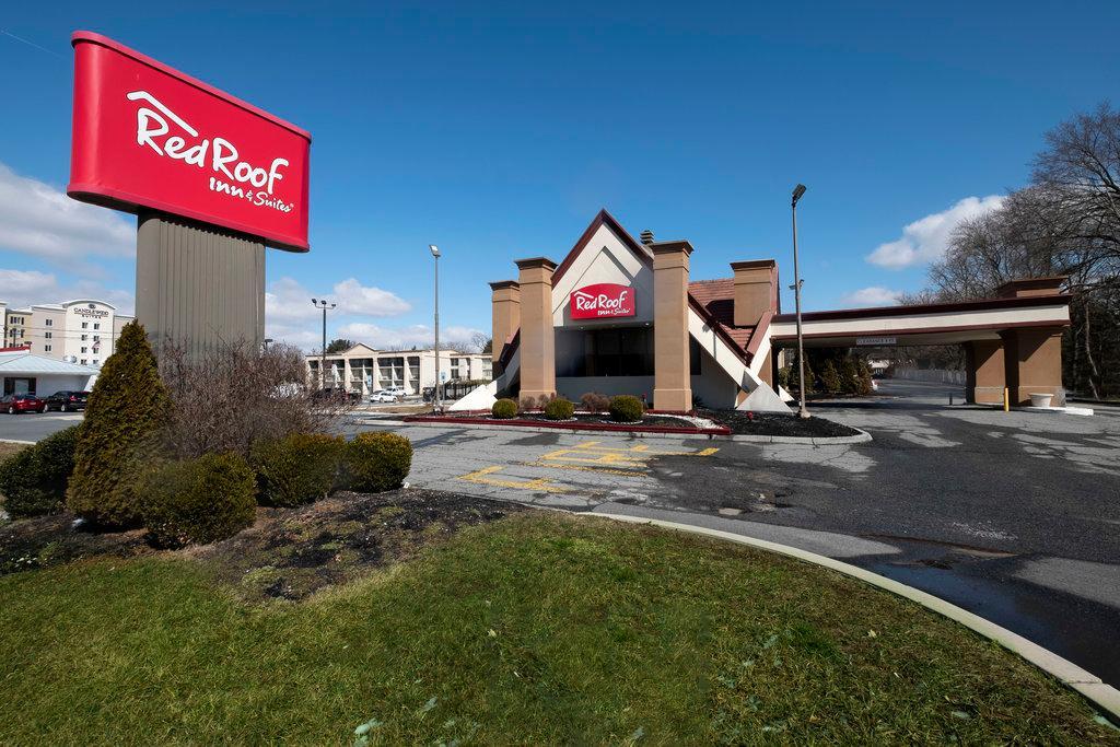 Red Roof Inn And Suites Newark - University Екстериор снимка